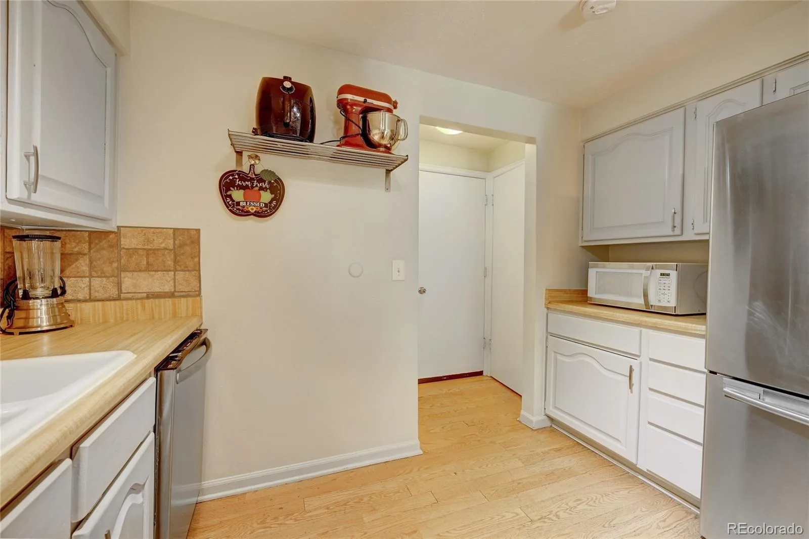 2939 S Lansing Way Aurora CO 80014 | MLS #REC9469384 08302026043338 1600 12