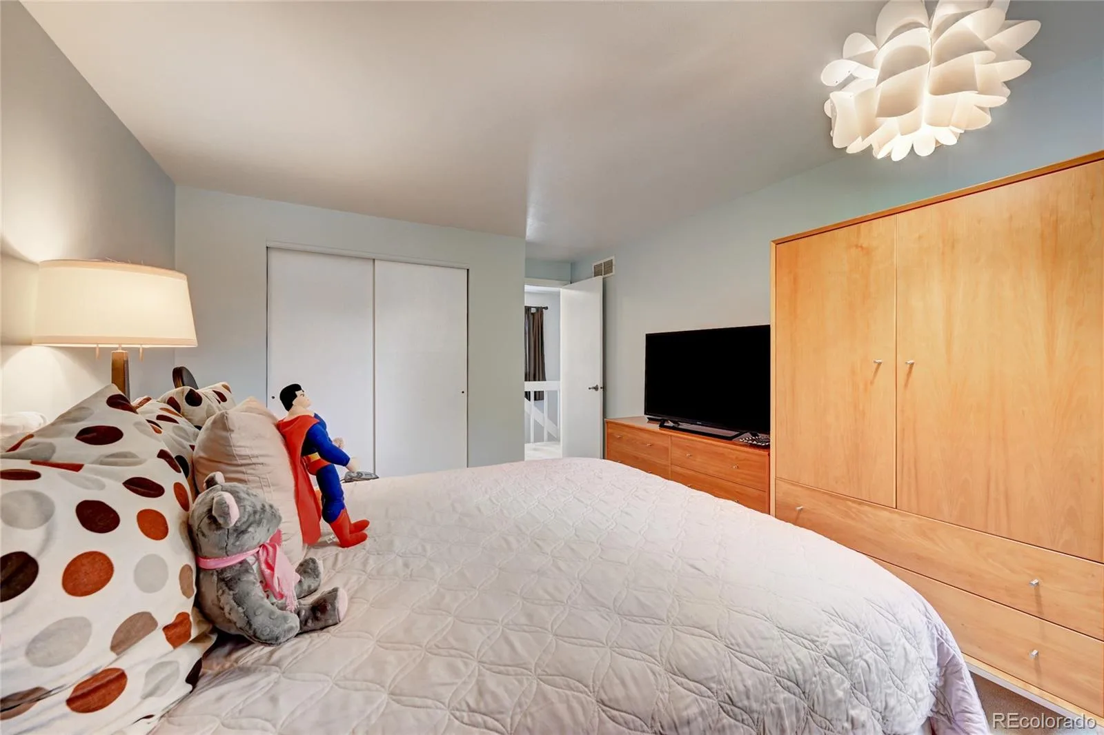 2939 S Lansing Way Aurora CO 80014 | MLS #REC9469384 08302026043338 1600 19