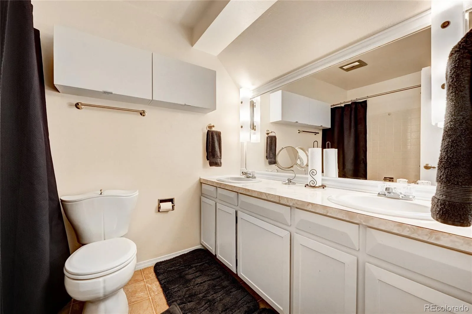 2939 S Lansing Way Aurora CO 80014 | MLS #REC9469384 08302026043338 1600 20