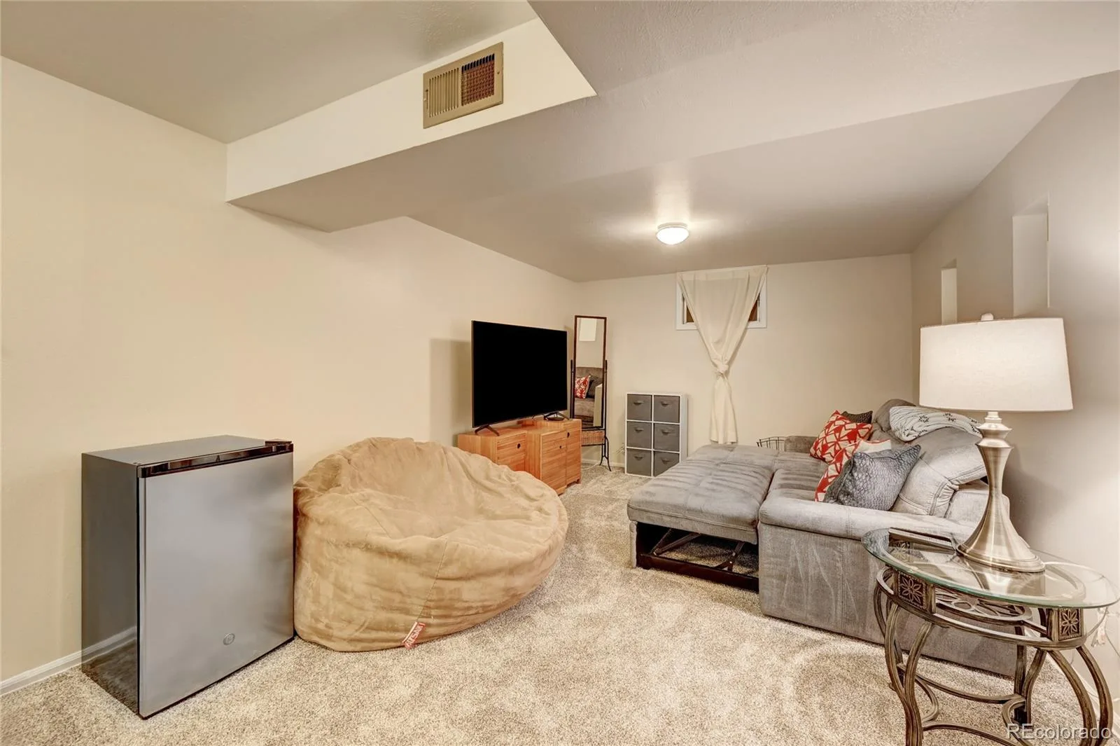 2939 S Lansing Way Aurora CO 80014 | MLS #REC9469384 08302026043338 1600 22