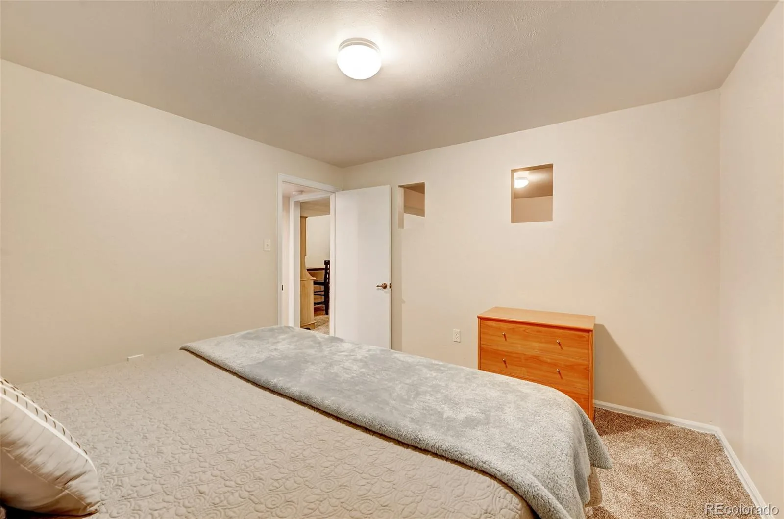 2939 S Lansing Way Aurora CO 80014 | MLS #REC9469384 08302026043338 1600 25