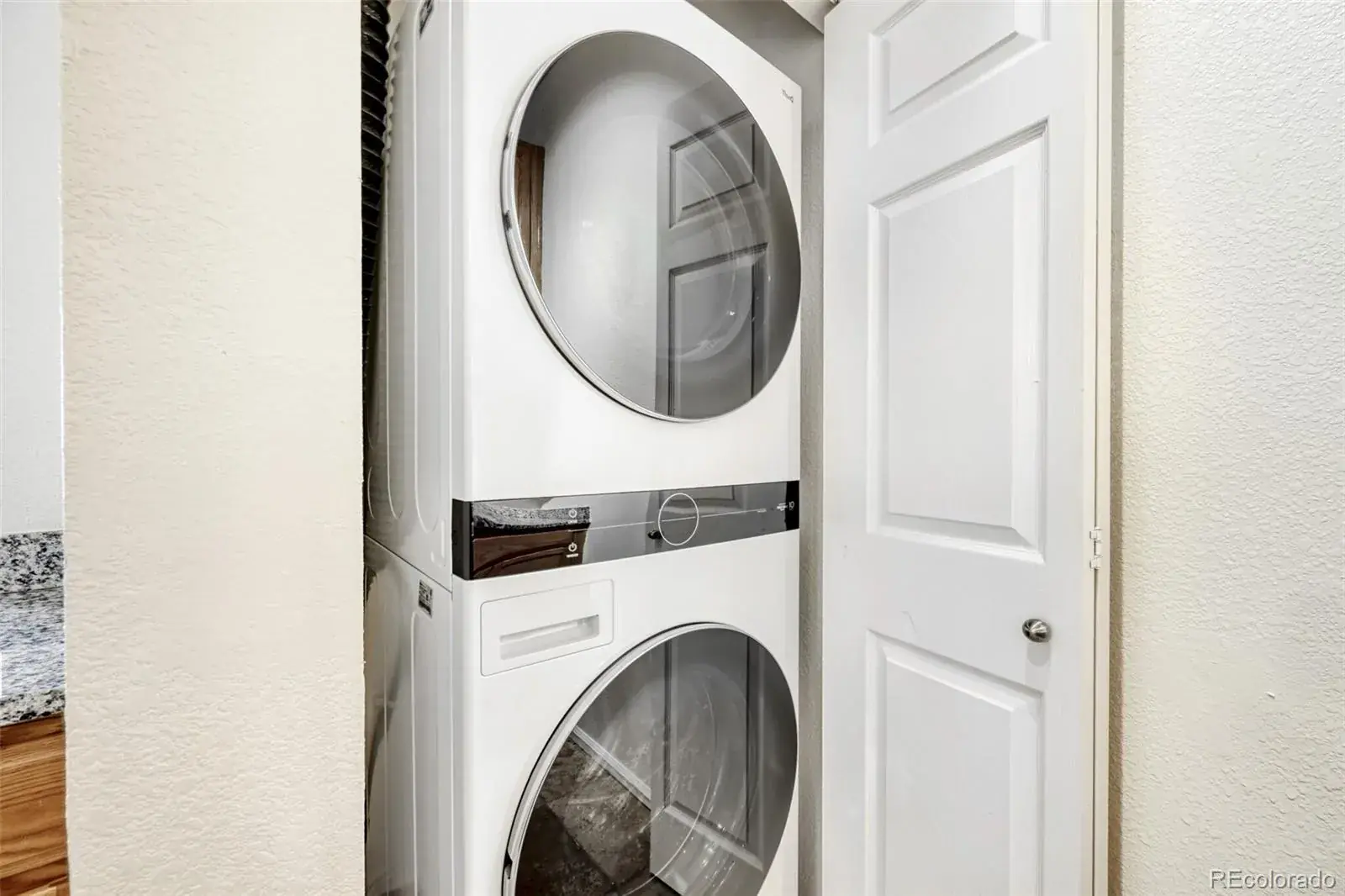 03012026022223 1600 25