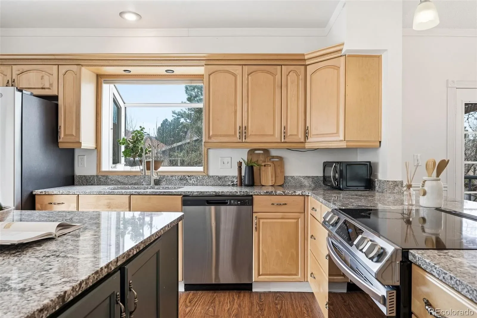 03262026193243 1600 12