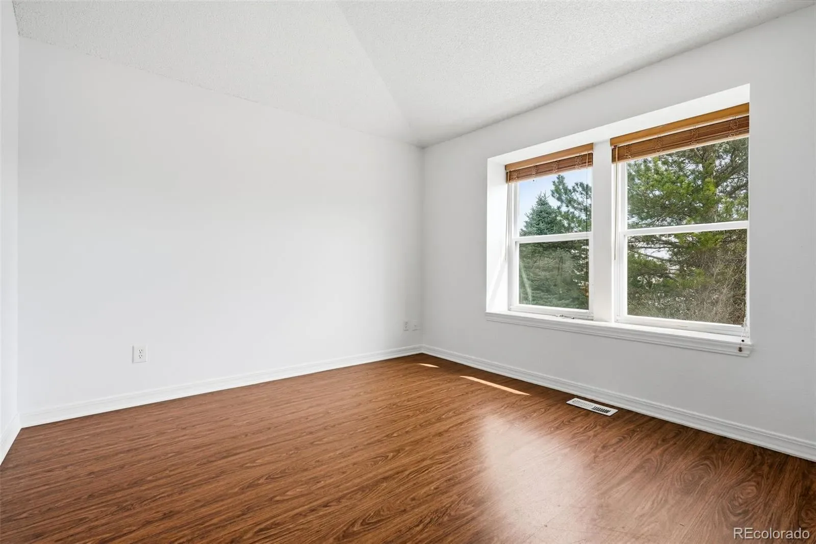 03262026193243 1600 21