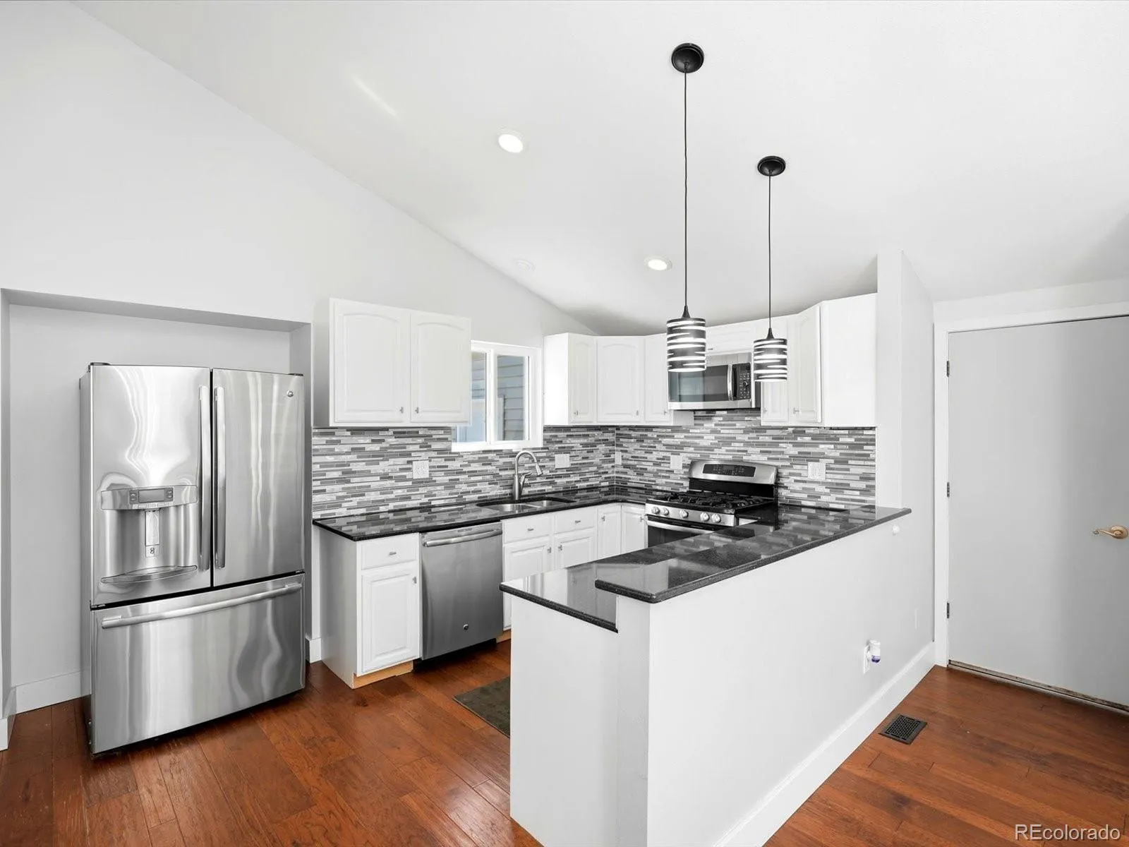 6691 Deframe Court Arvada CO 80004 MLS #REC9473675 05132026032546 1600 12
