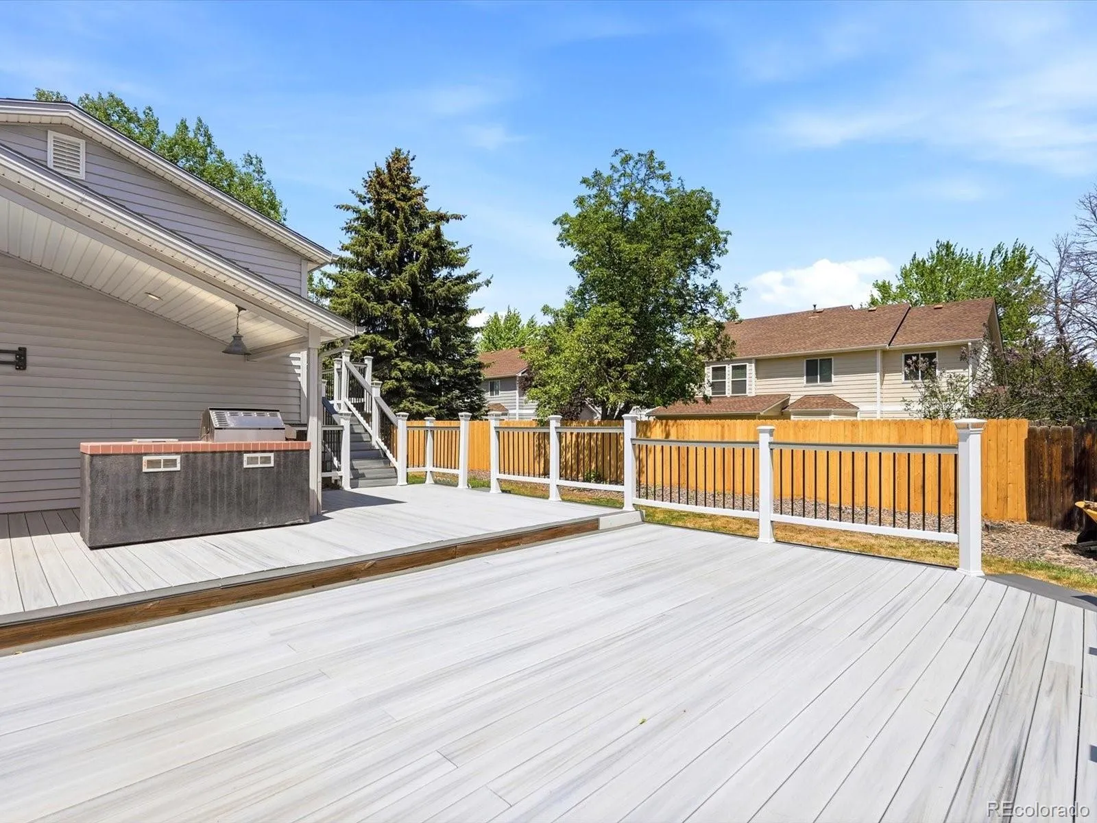 6691 Deframe Court Arvada CO 80004 MLS #REC9473675 05132026032546 1600 33