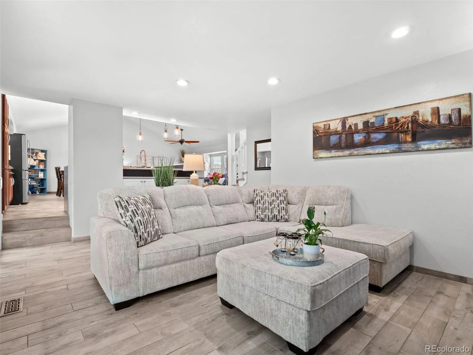 12162 W Lake Avenue Littleton CO 80127 MLS #REC9473705 05142026234633 1600 14