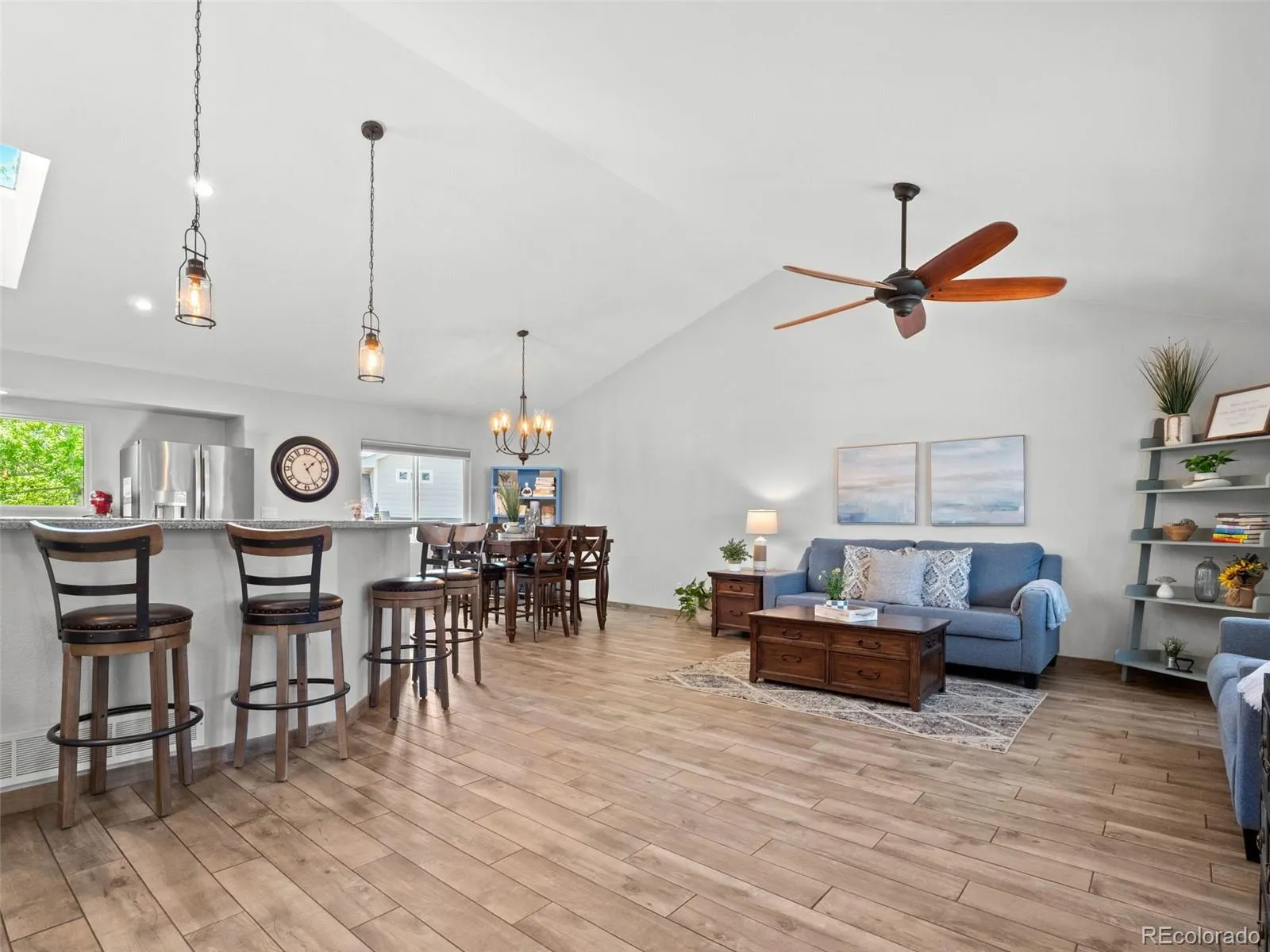 12162 W Lake Avenue Littleton CO 80127 MLS #REC9473705 05142026234633 1600 3