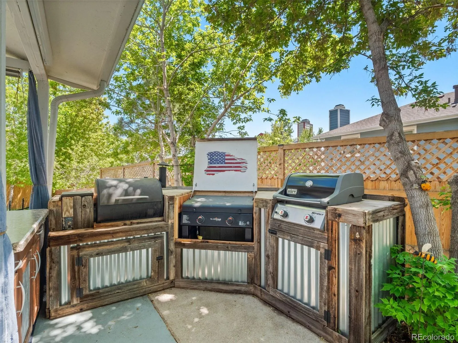 12162 W Lake Avenue Littleton CO 80127 MLS #REC9473705 05142026234633 1600 35