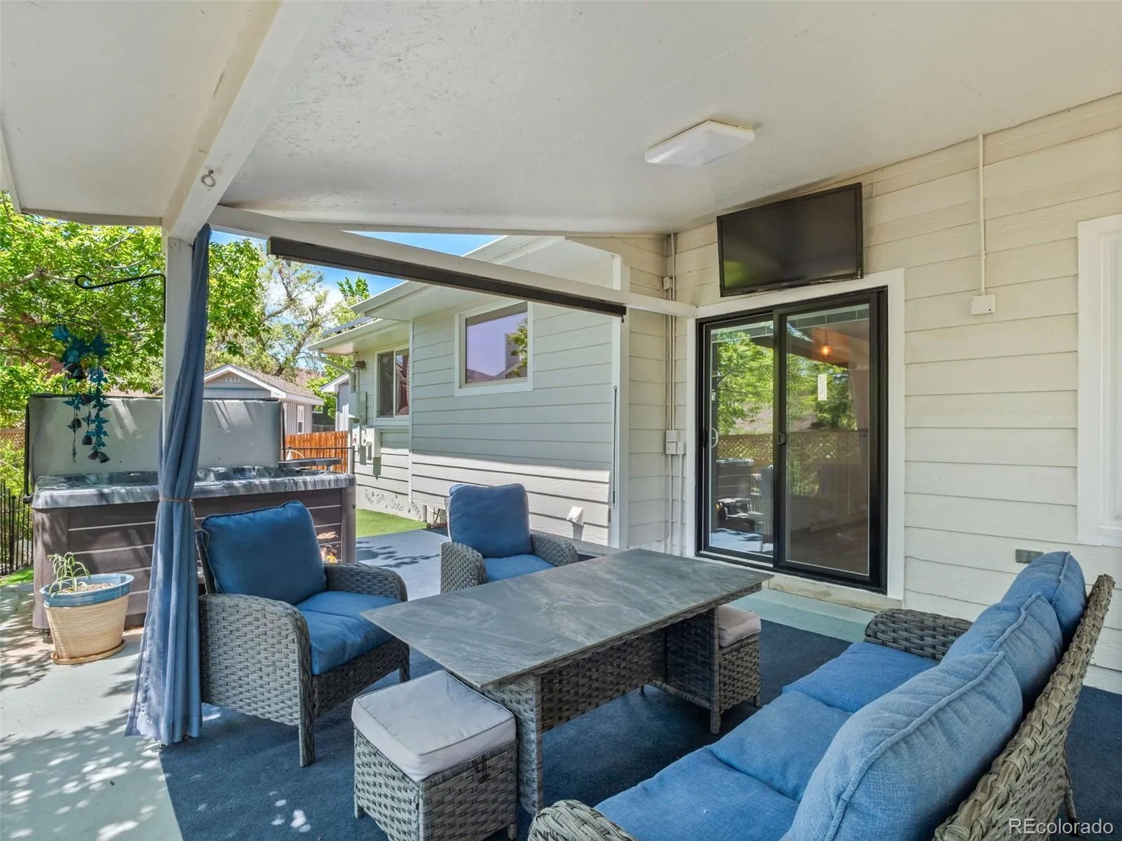 12162 W Lake Avenue Littleton CO 80127 MLS #REC9473705 05142026234633 1600 37