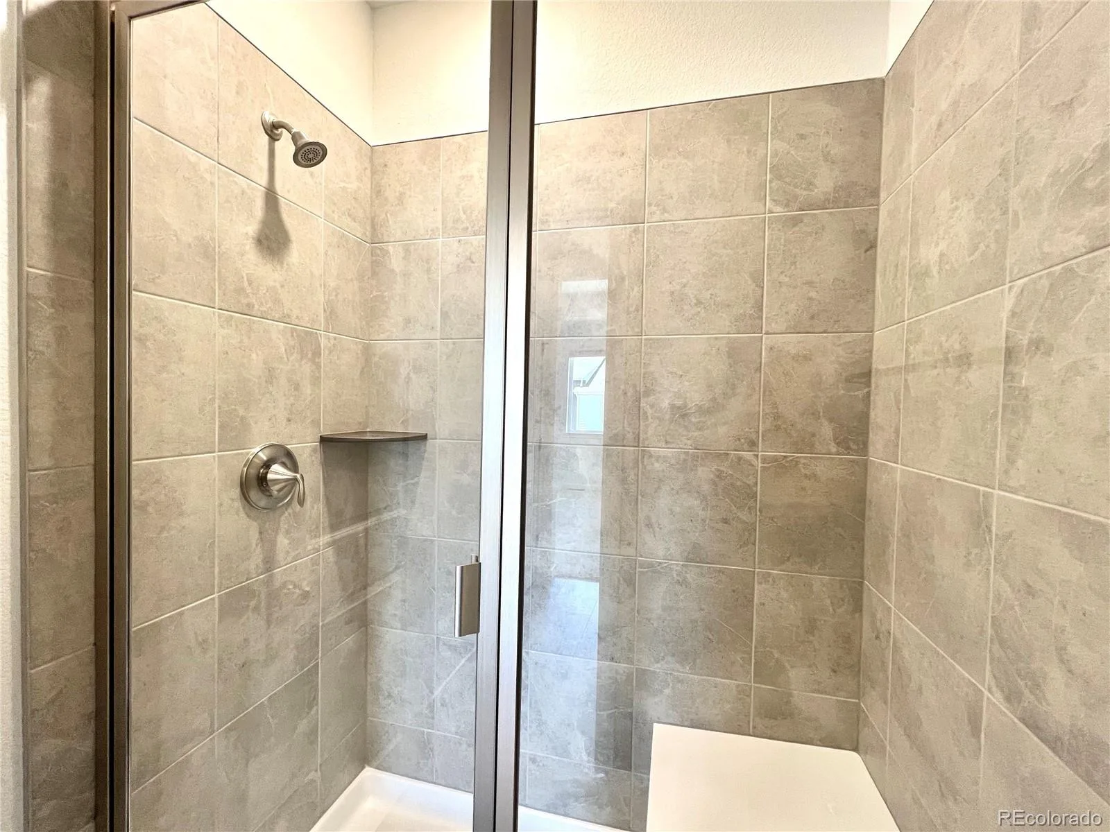 2048 S Vance Way Lakewood CO 80227 | MLS #REC9474540 10062026062638 1600 14