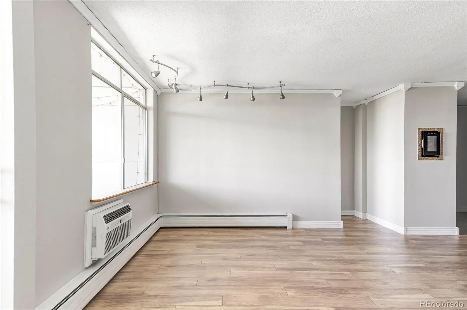 1029 E 8th Avenue #903 Denver CO 80218 | MLS #REC9474690 08252026204700 1600 9