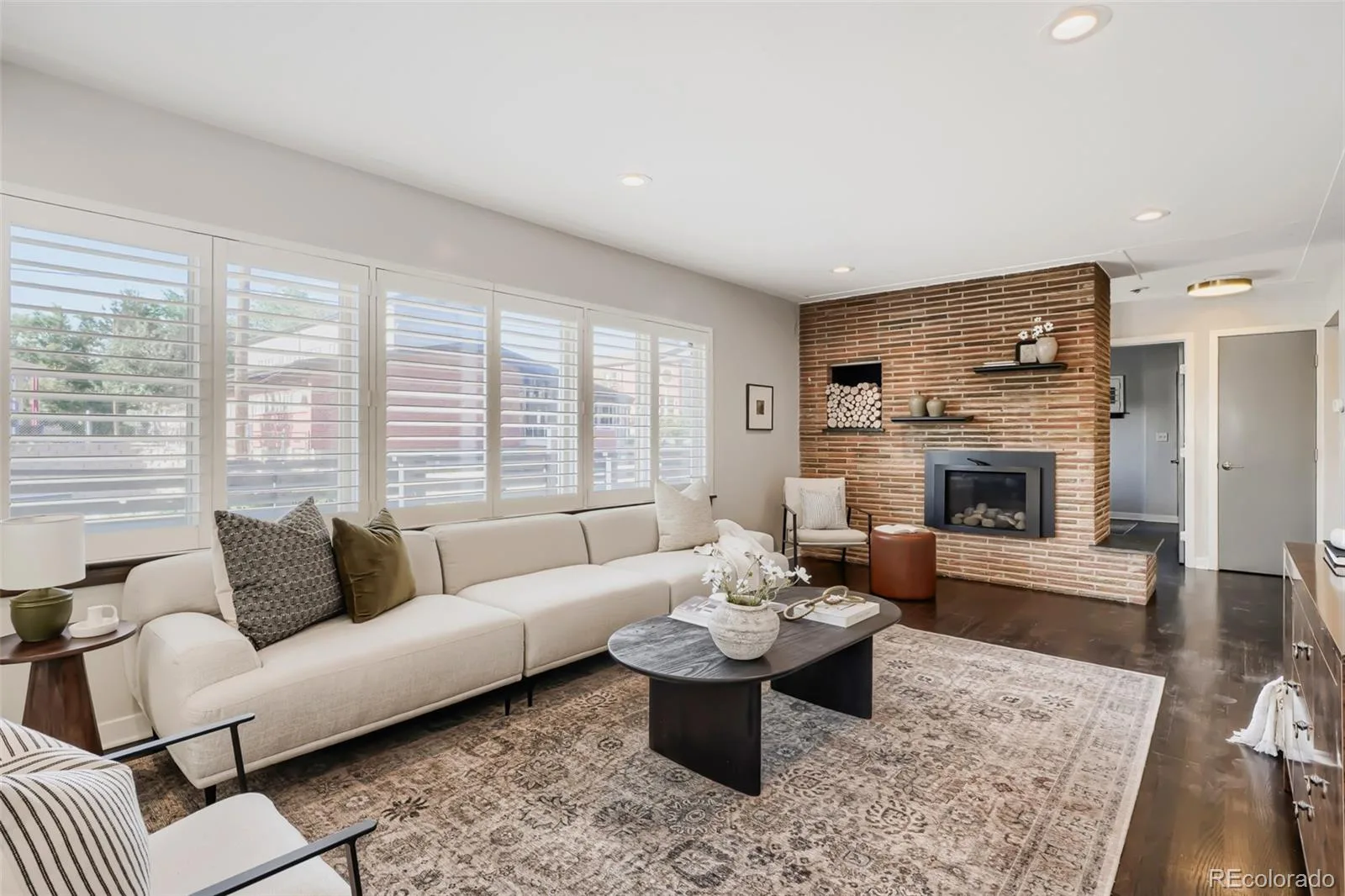 2300 E Florida Avenue Denver CO 80210 MLS #REC9476206 06172026140458 1600 3