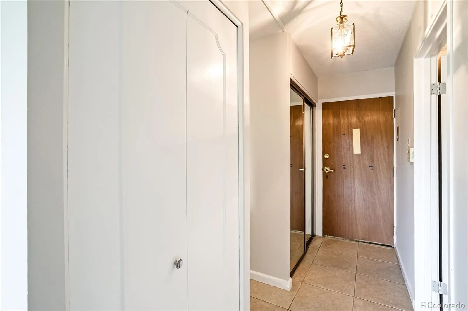 690 S Alton Way #6A Denver CO 80247 MLS #REC9476446 05282026020601 1600 2