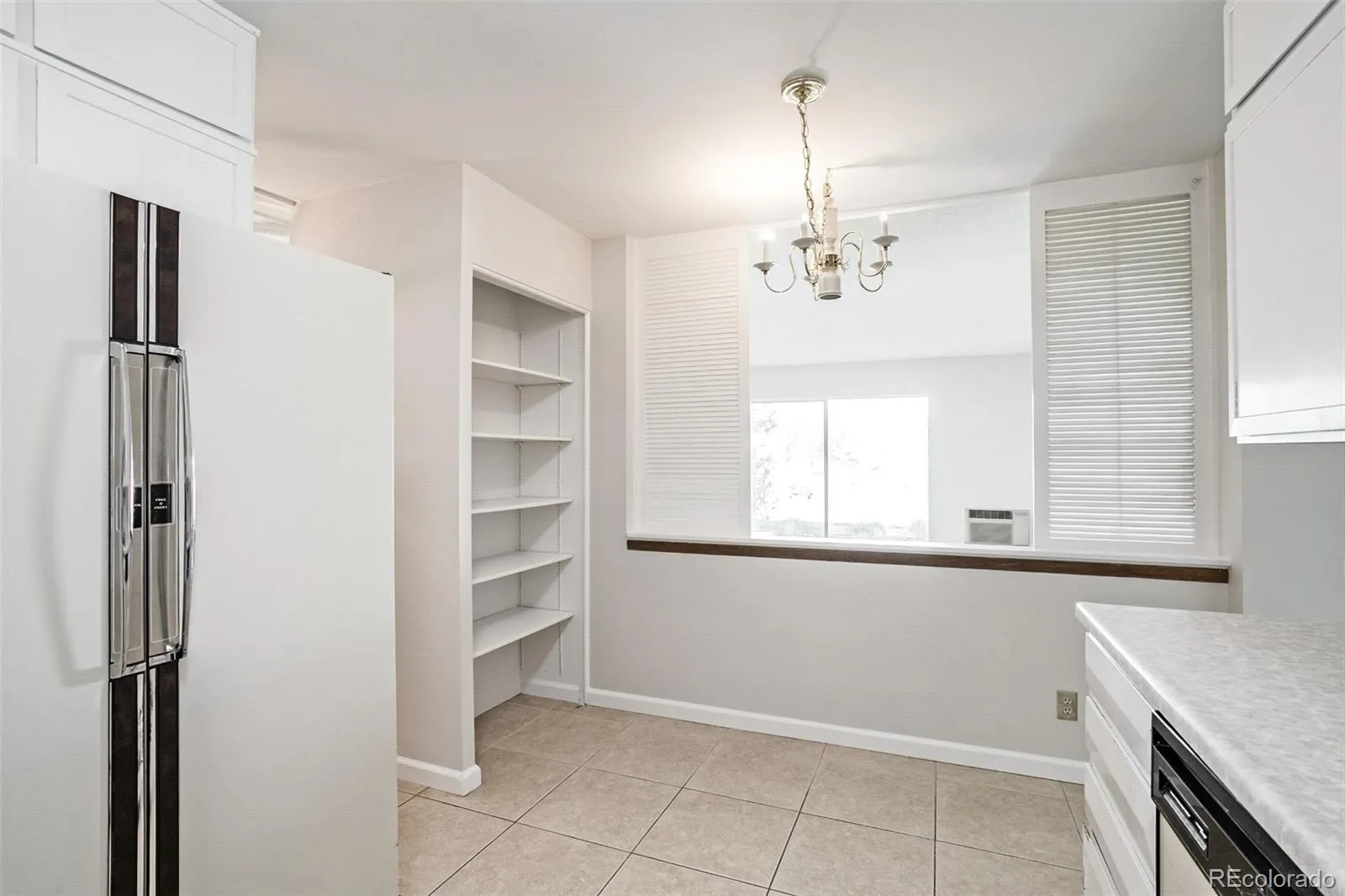 690 S Alton Way #6A Denver CO 80247 MLS #REC9476446 05282026020601 1600 23