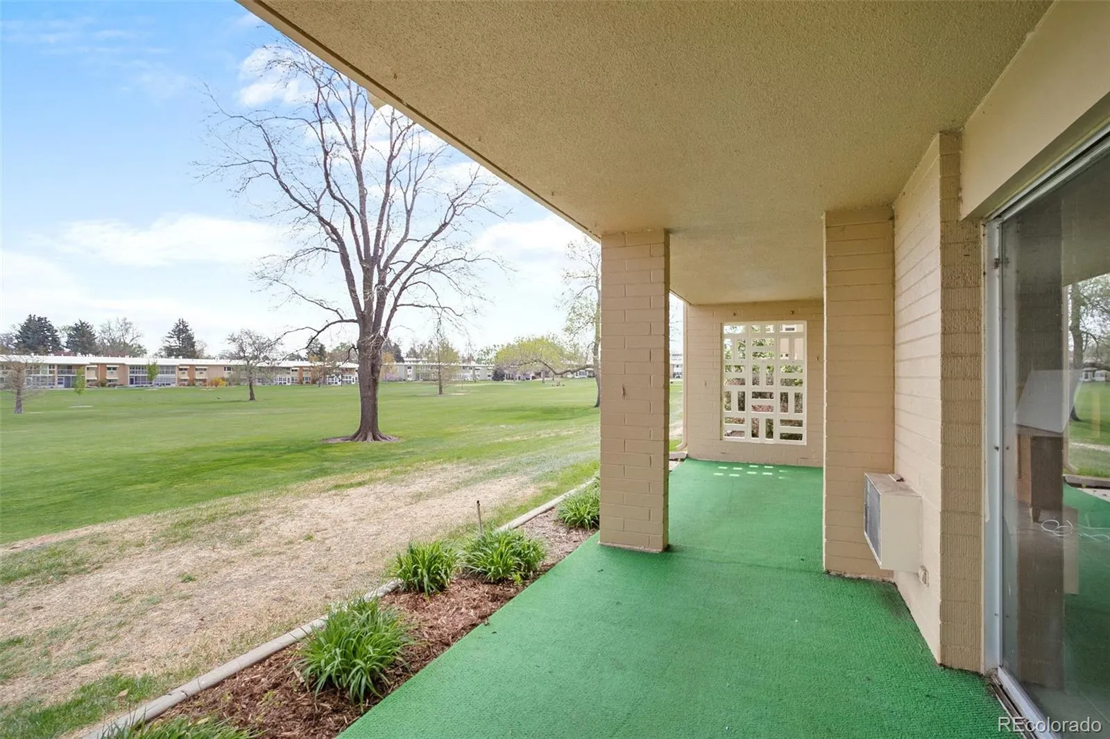 690 S Alton Way #6A Denver CO 80247 MLS #REC9476446 05282026020601 1600 36