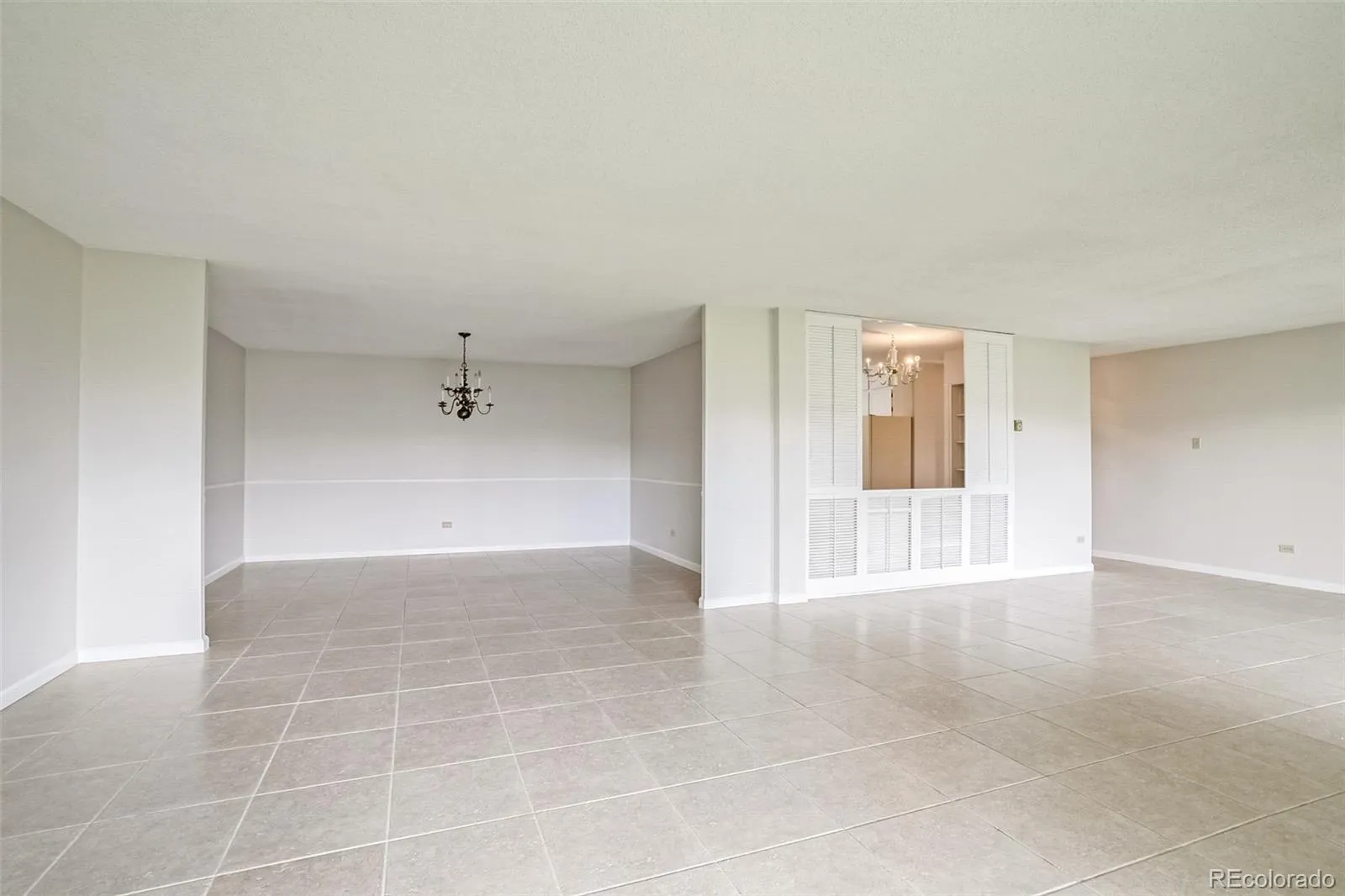 690 S Alton Way #6A Denver CO 80247 MLS #REC9476446 05282026020601 1600 8