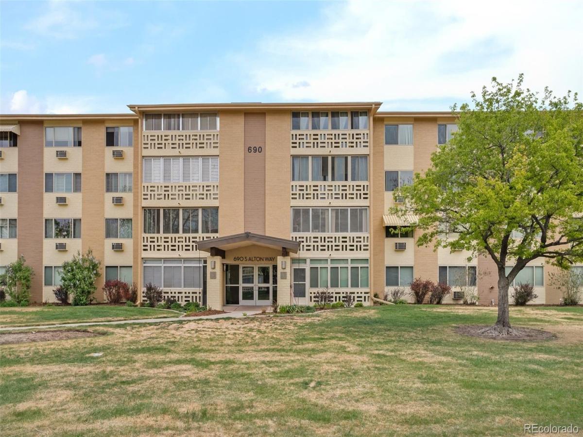 690 S Alton Way #6A Denver CO 80247 | MLS #REC9476446 MLS #REC9476446 image #0