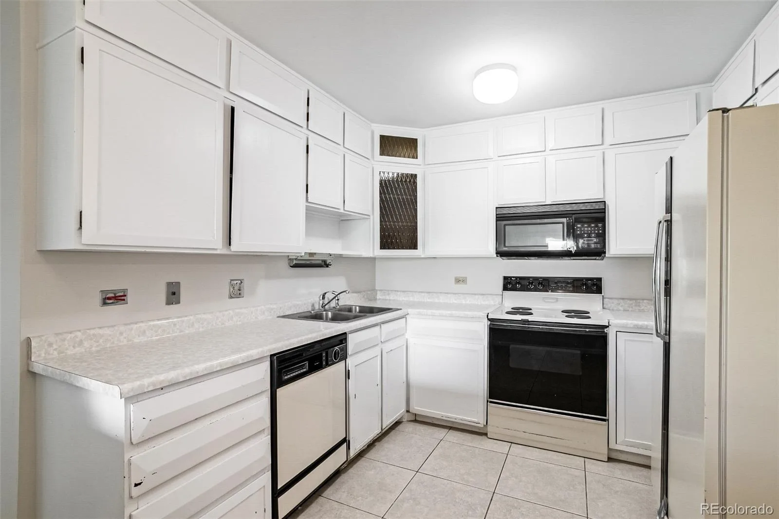 690 S Alton Way #6A Denver CO 80247 MLS #REC9476446 06252026142716 1600 21