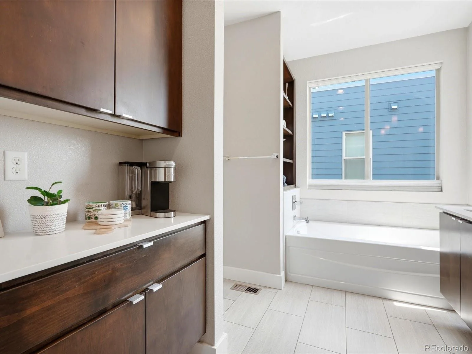 8431 E 33rd Avenue Denver CO 80238 | MLS #REC9477638 08252026042316 1600 21