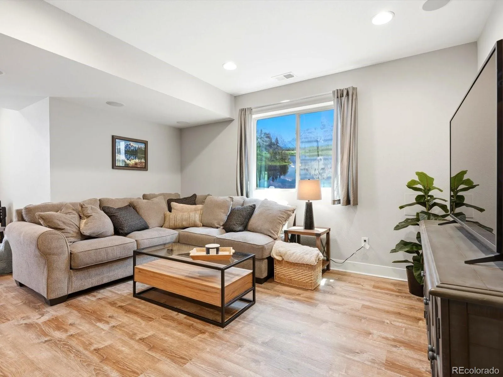 8431 E 33rd Avenue Denver CO 80238 | MLS #REC9477638 08252026042316 1600 30