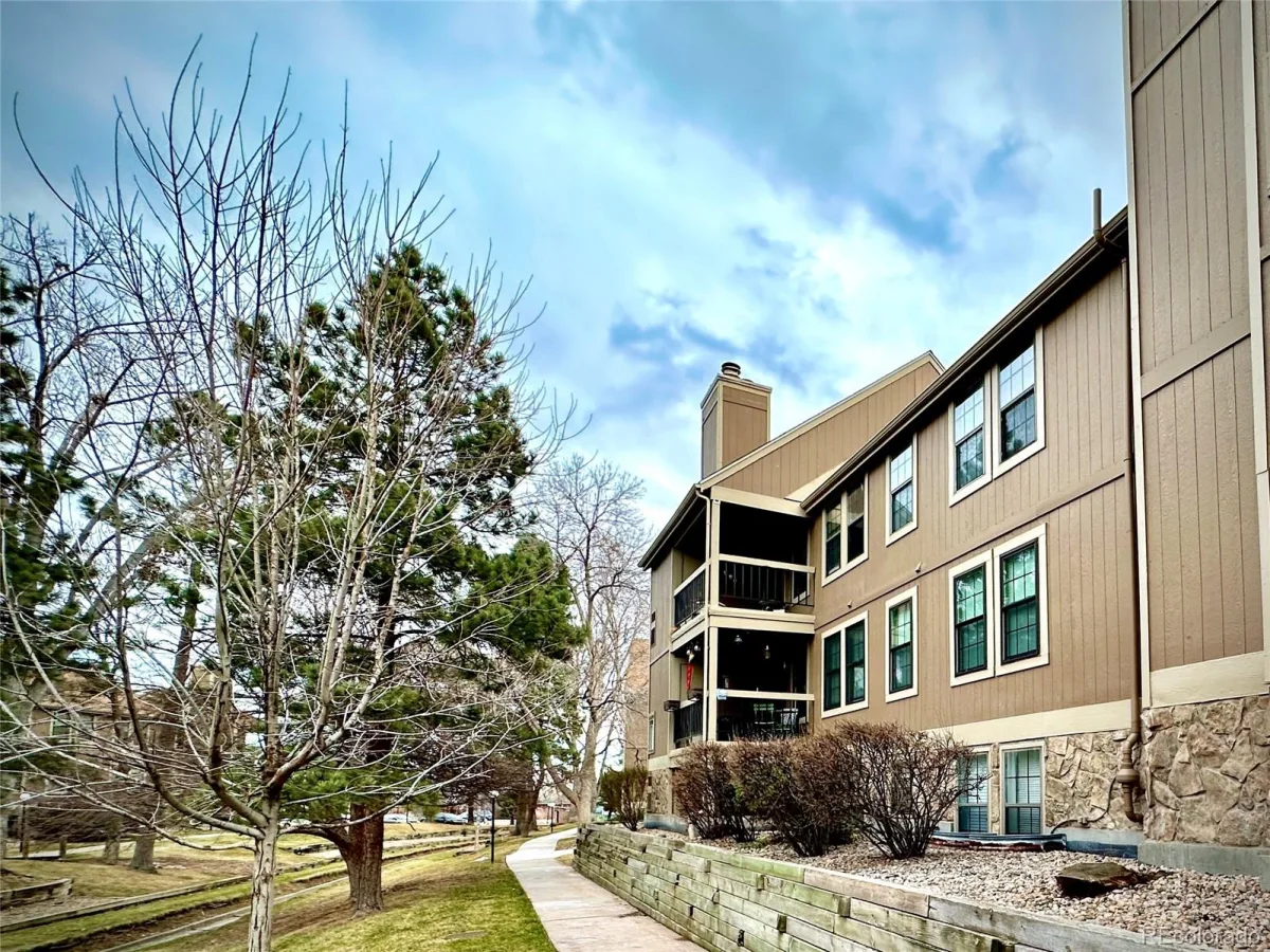 10920 W Florida Avenue #415 Lakewood CO 80232 | MLS #REC9479484 08212026225955 1200 45