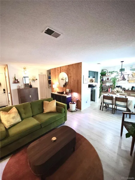 10920 W Florida Avenue #415 Lakewood CO 80232 | MLS #REC9479484 08212026225955 800 27