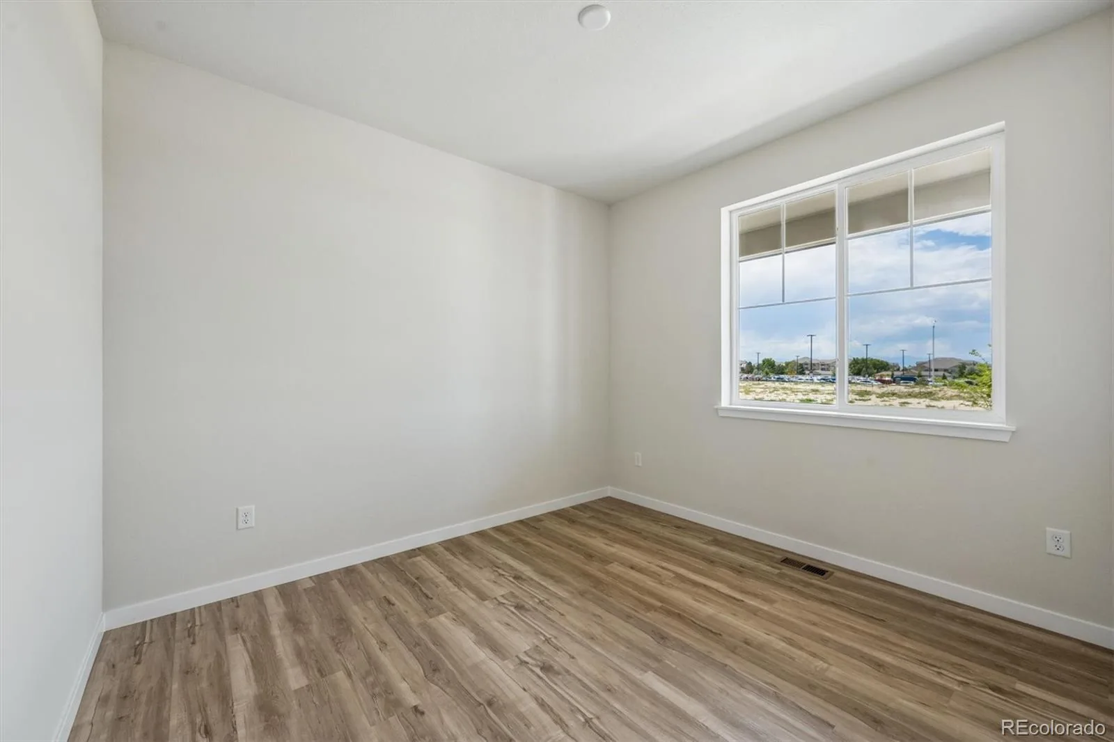 5772 N Indigo Rose Street Aurora CO 80019 | MLS #REC9479840 08112026191805 1600 1