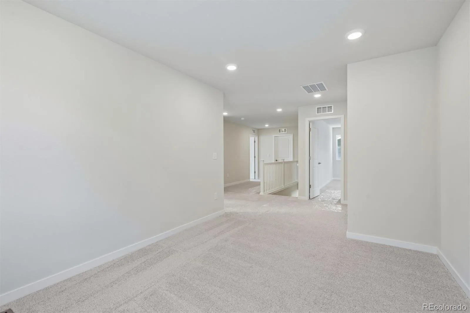 5772 N Indigo Rose Street Aurora CO 80019 | MLS #REC9479840 08112026191805 1600 10