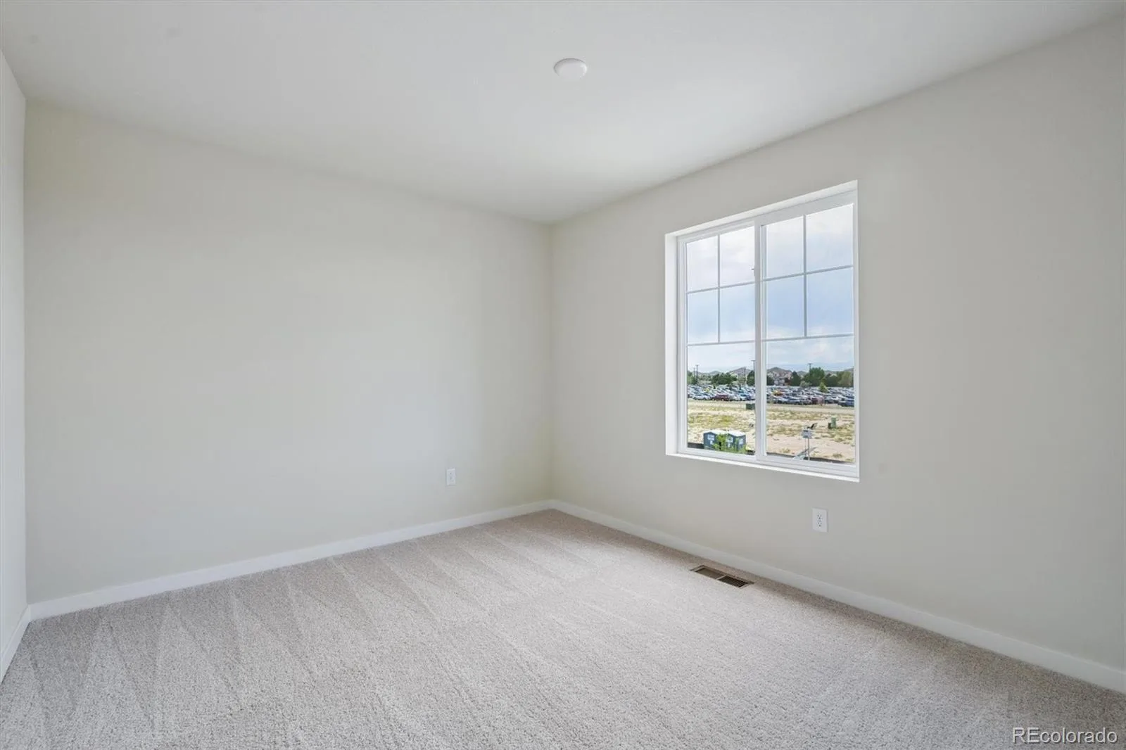 5772 N Indigo Rose Street Aurora CO 80019 | MLS #REC9479840 08112026191805 1600 11