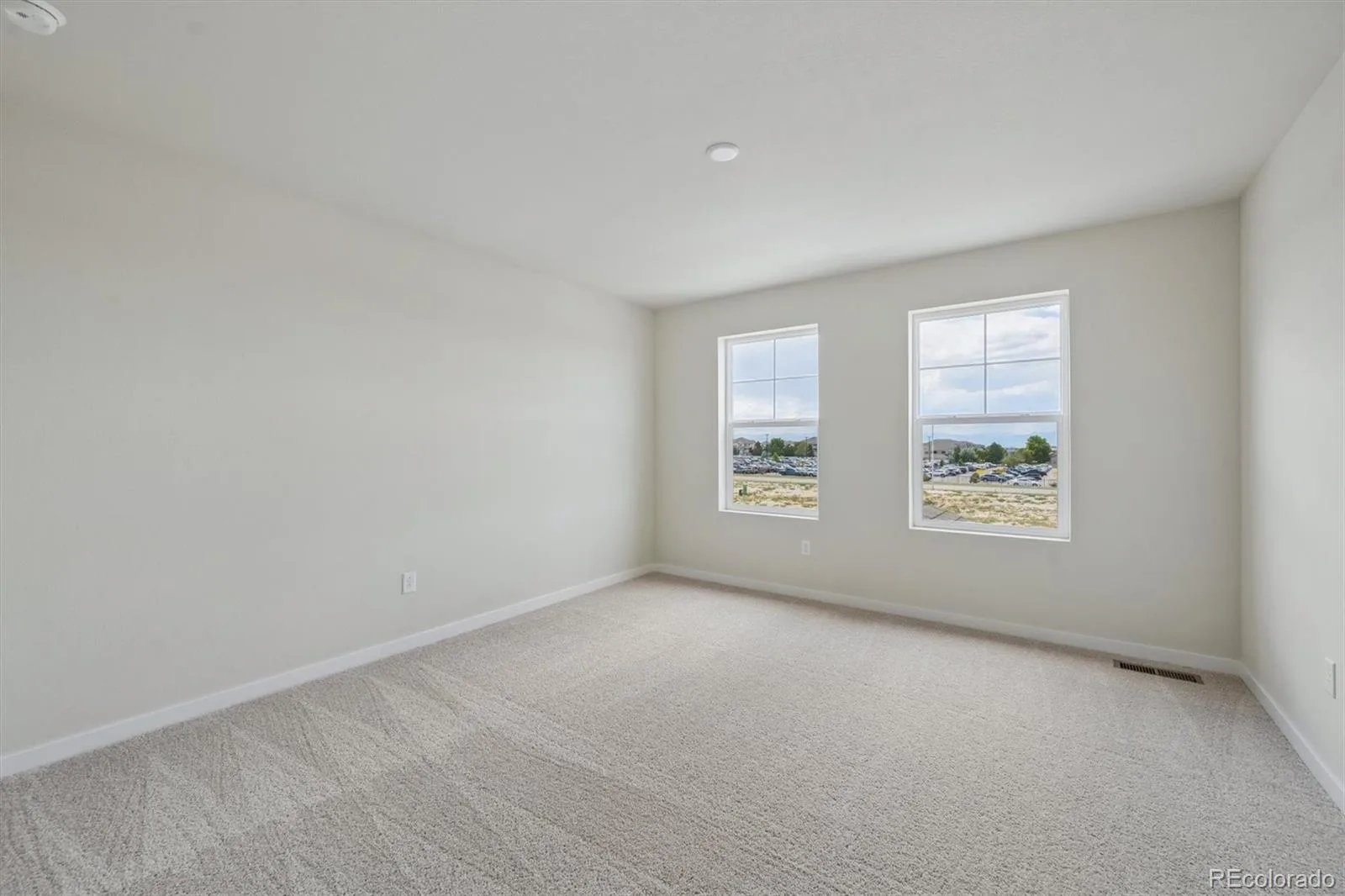 5772 N Indigo Rose Street Aurora CO 80019 | MLS #REC9479840 08112026191805 1600 15