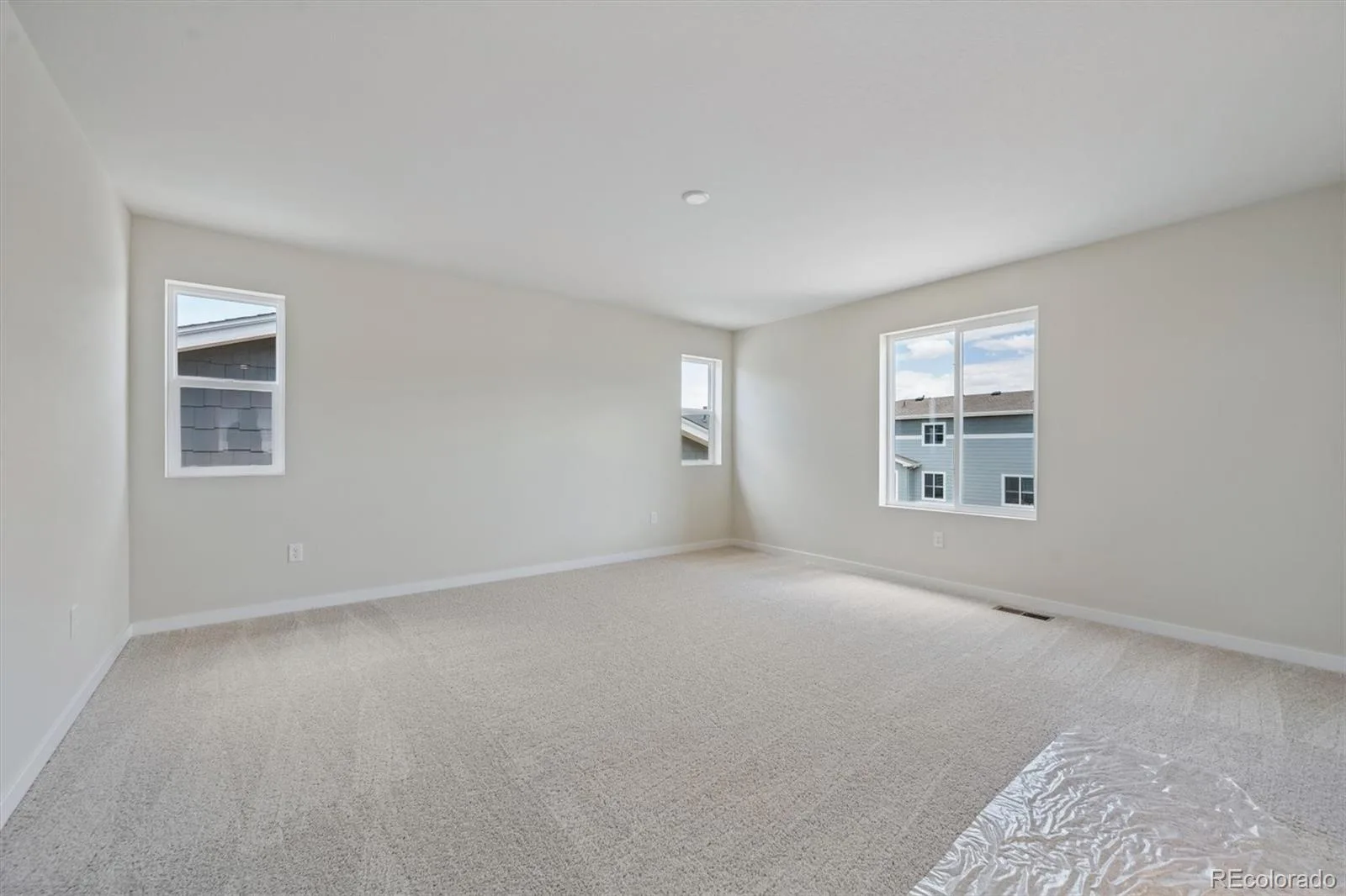 5772 N Indigo Rose Street Aurora CO 80019 | MLS #REC9479840 08112026191805 1600 18