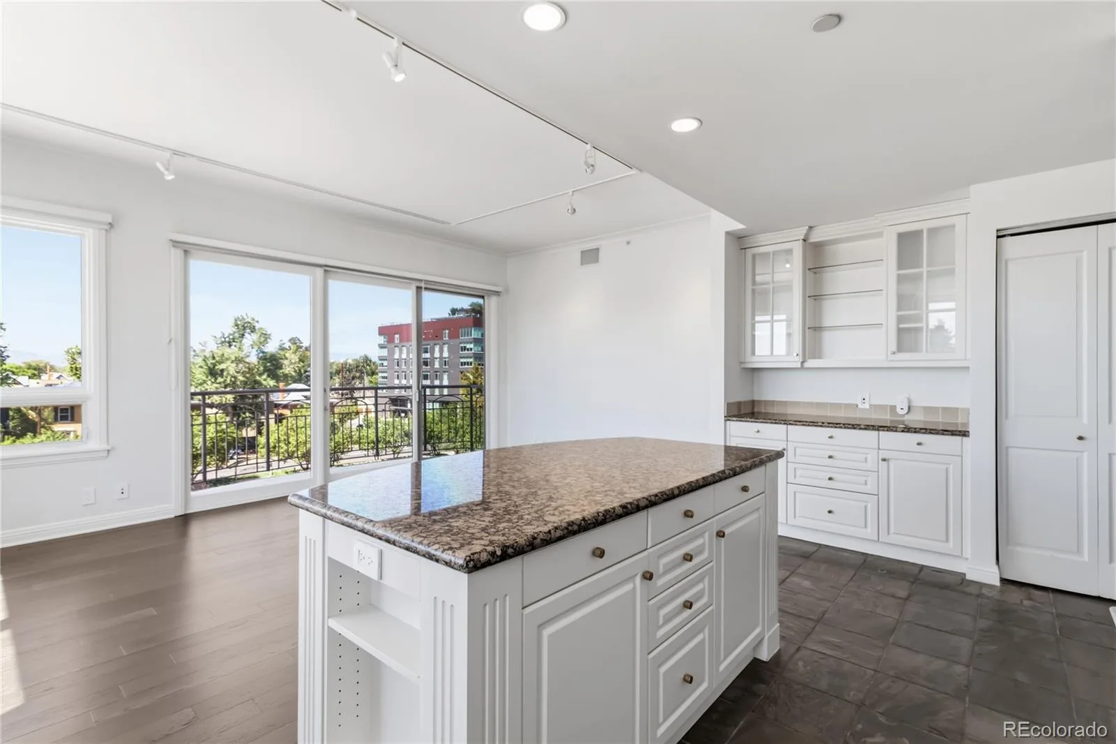 400 E 3rd Avenue #405 Denver CO 80203 | MLS #REC9482752 10042026143036 1600 12