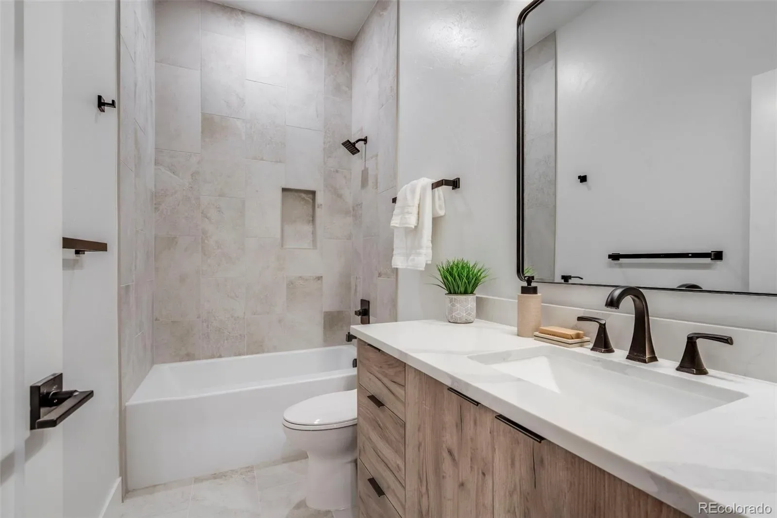 03262026234024 1600 34