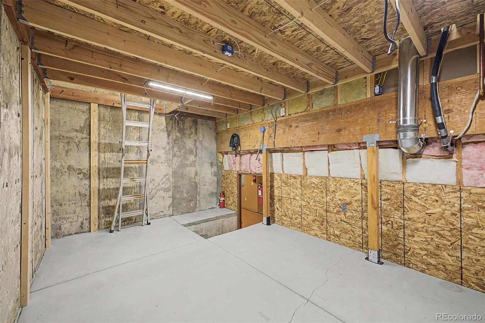 6936 Old Ranch Trail Littleton CO 80125 | MLS #REC9484256 08292026213624 1600 41