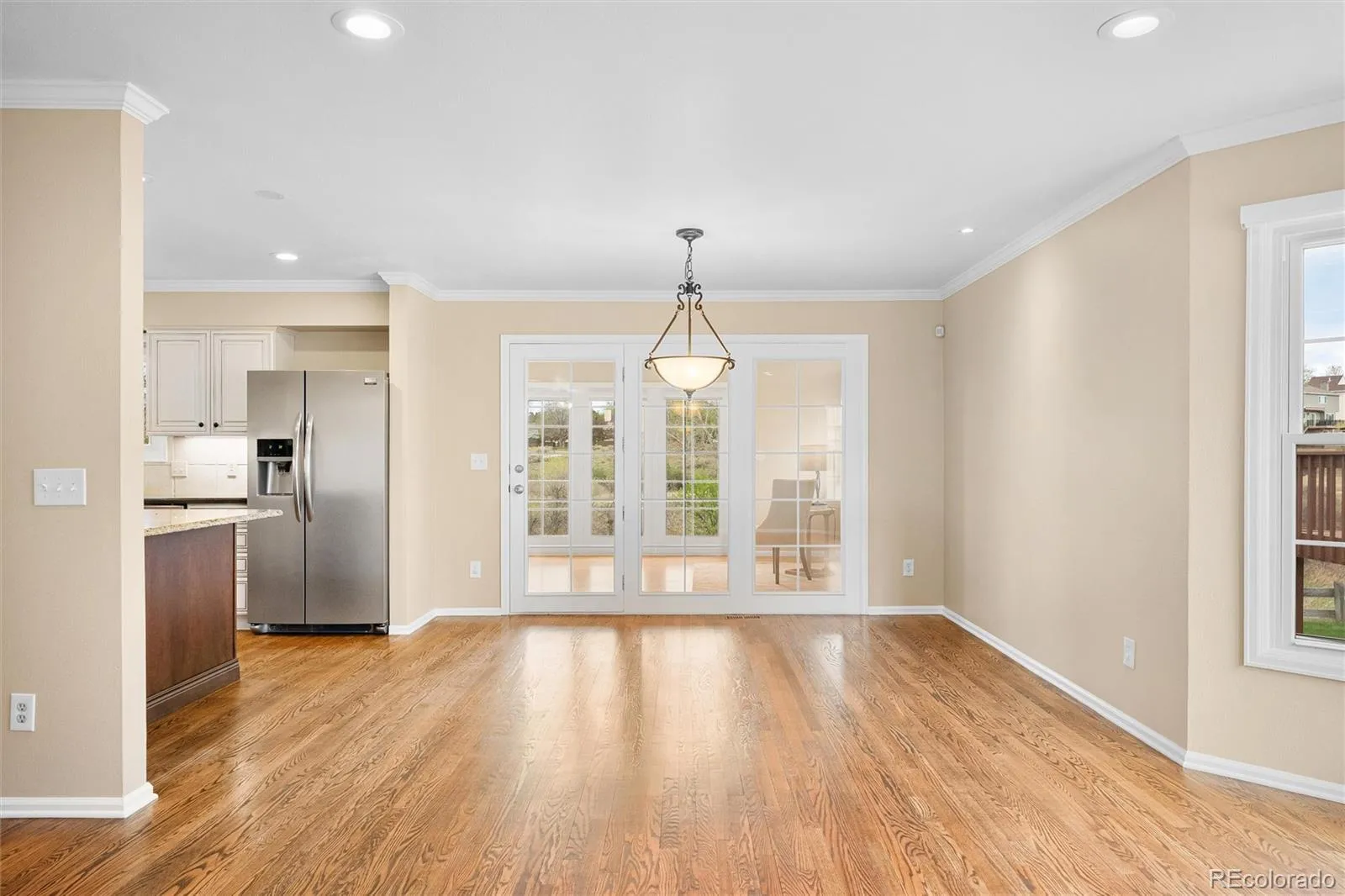 04162026173709 1600 11