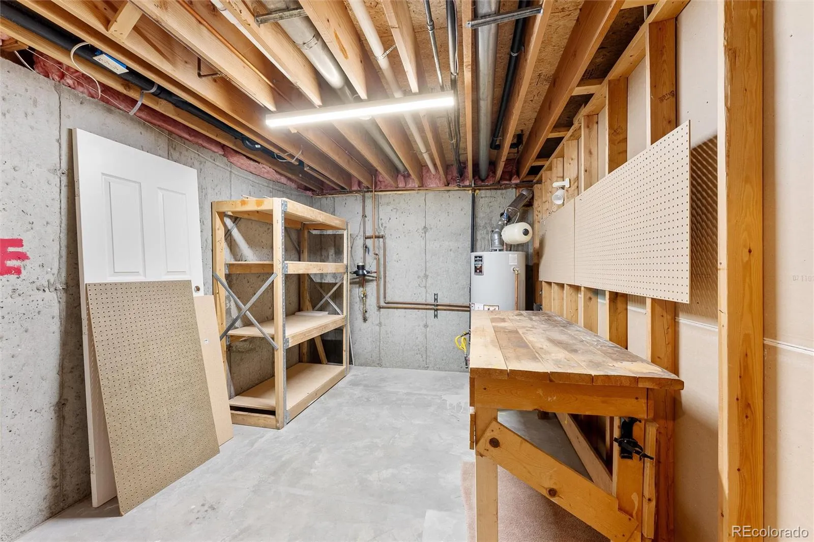 04162026173709 1600 33