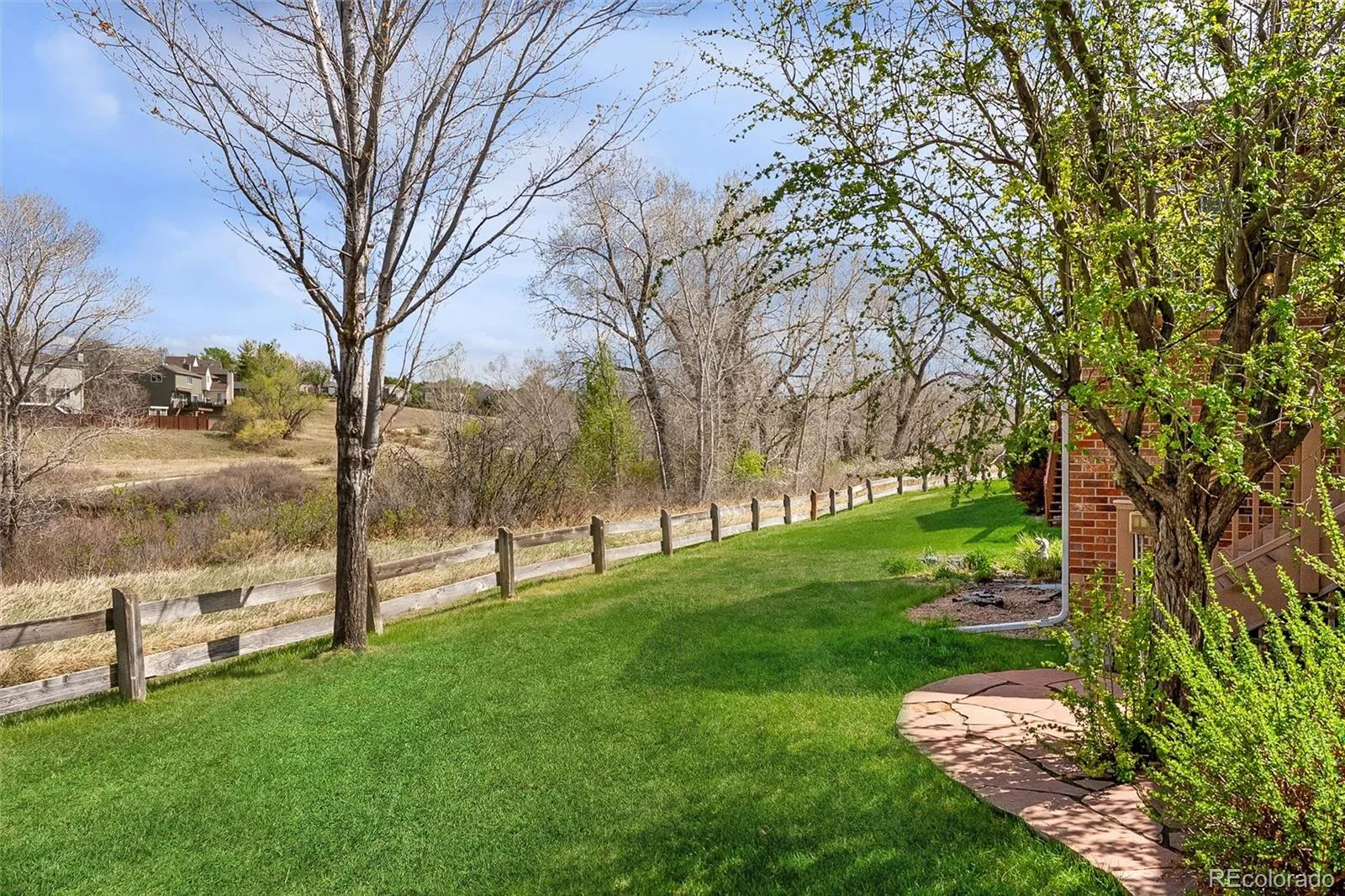 04162026173709 1600 37