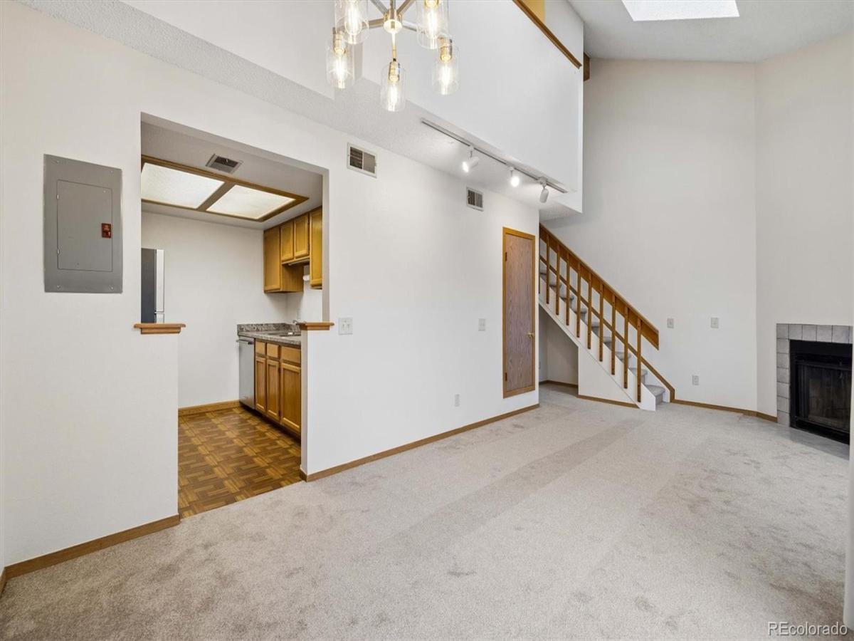 1311 S Cathay Court #204 Aurora CO 80017 | MLS #REC9487543 MLS #REC9487543 image #0