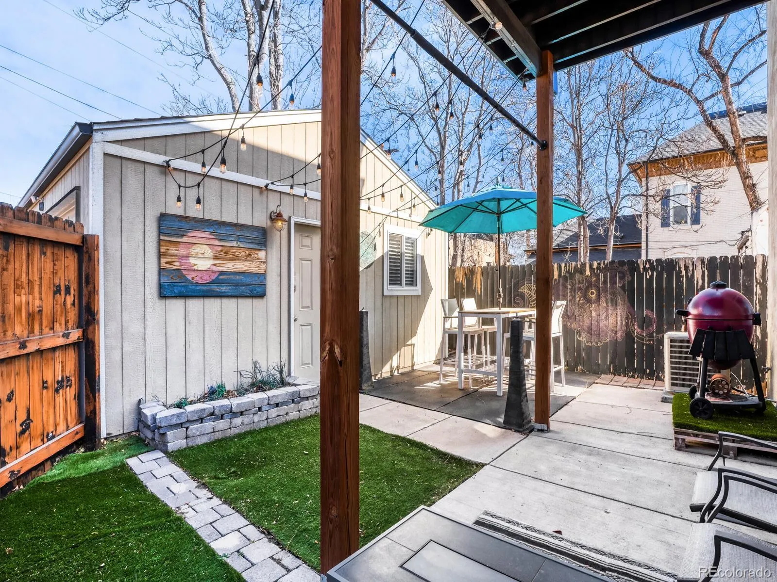 04032026221332 1600 10