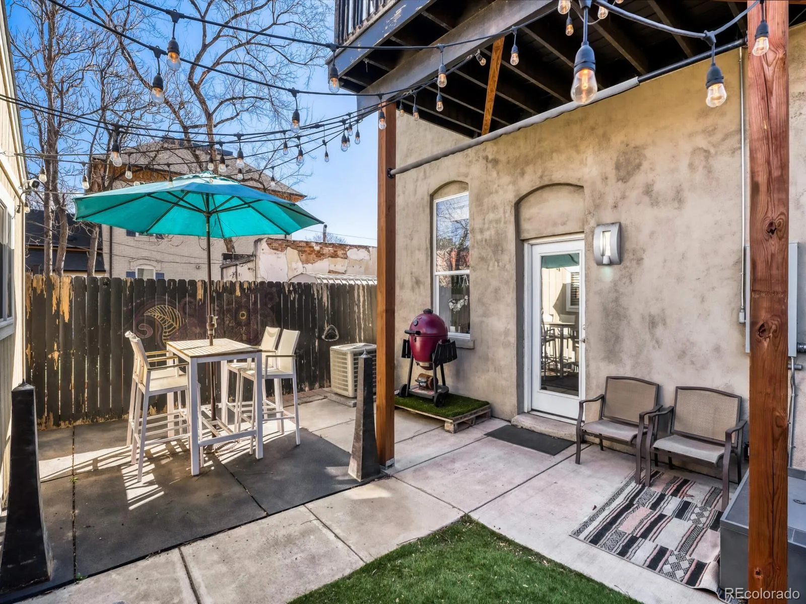 04032026221332 1600 11