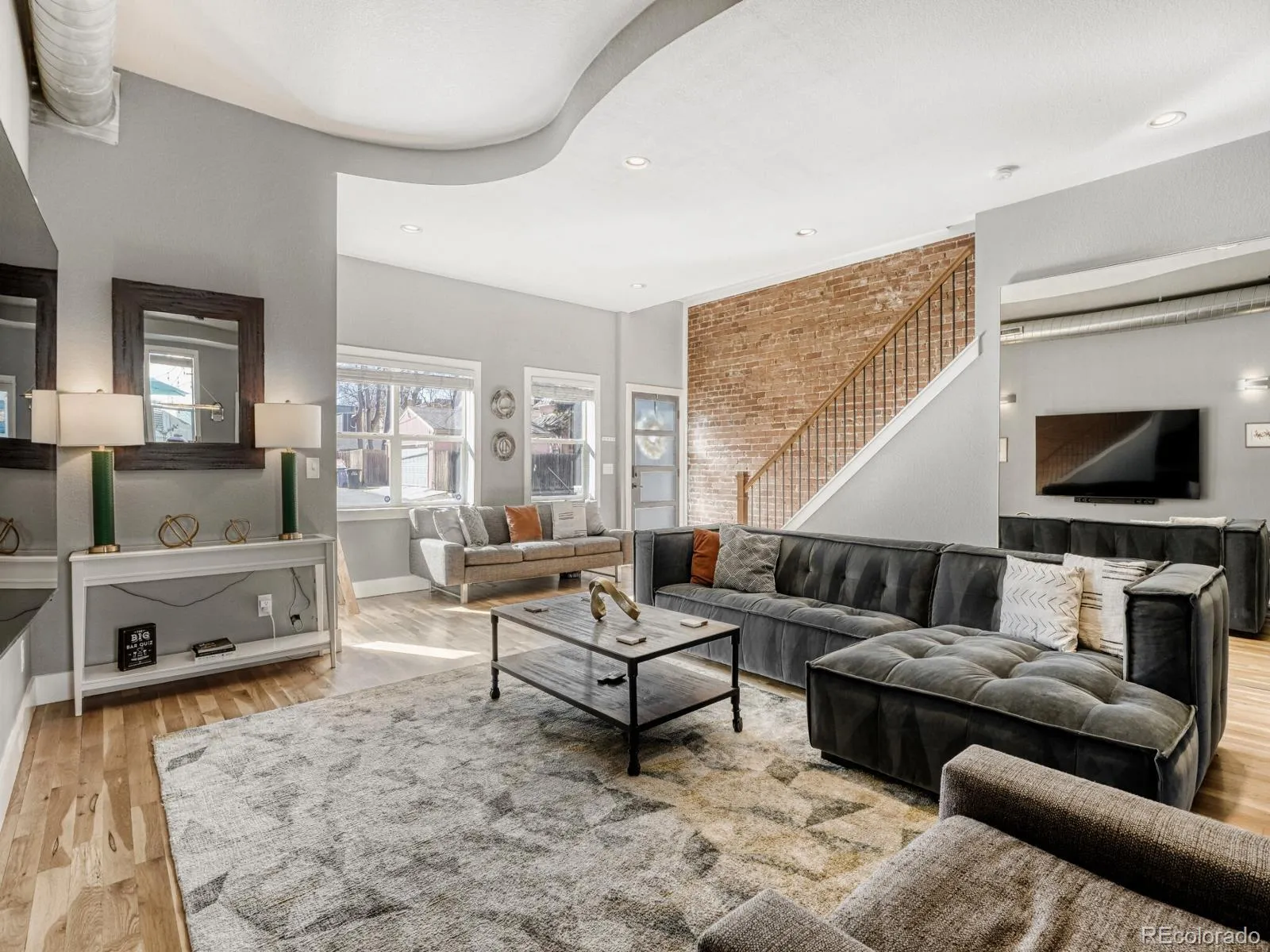 04032026221332 1600 2