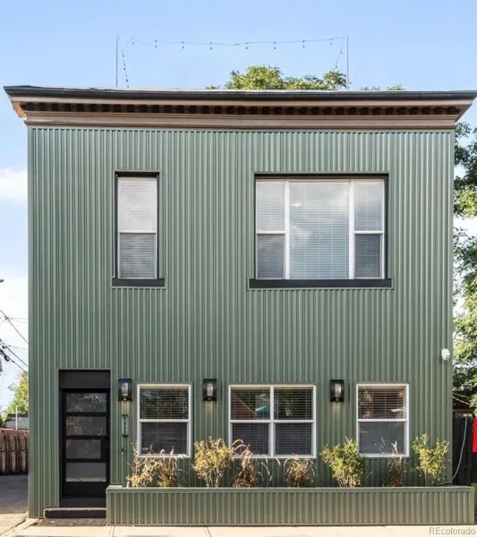 04032026221332 800 23