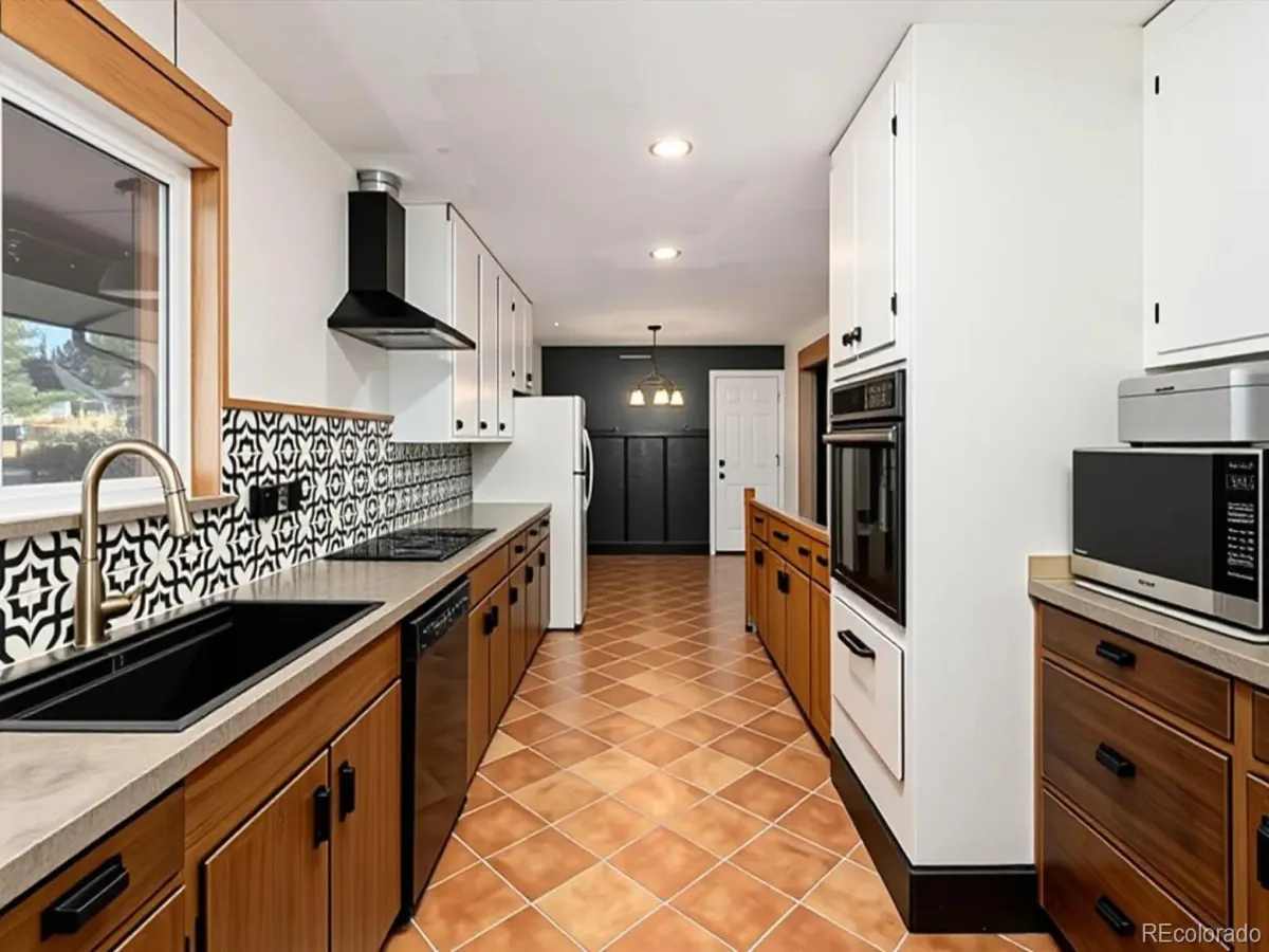 7125 S Depew Street Littleton CO 80128 MLS #REC9488667 04282026223531 1200 7