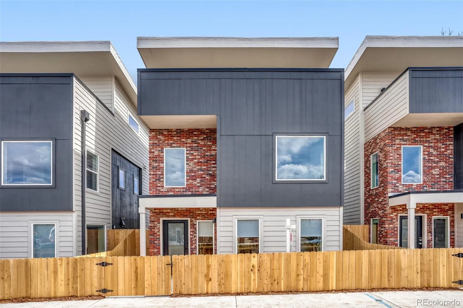 04092026214954 1600 1