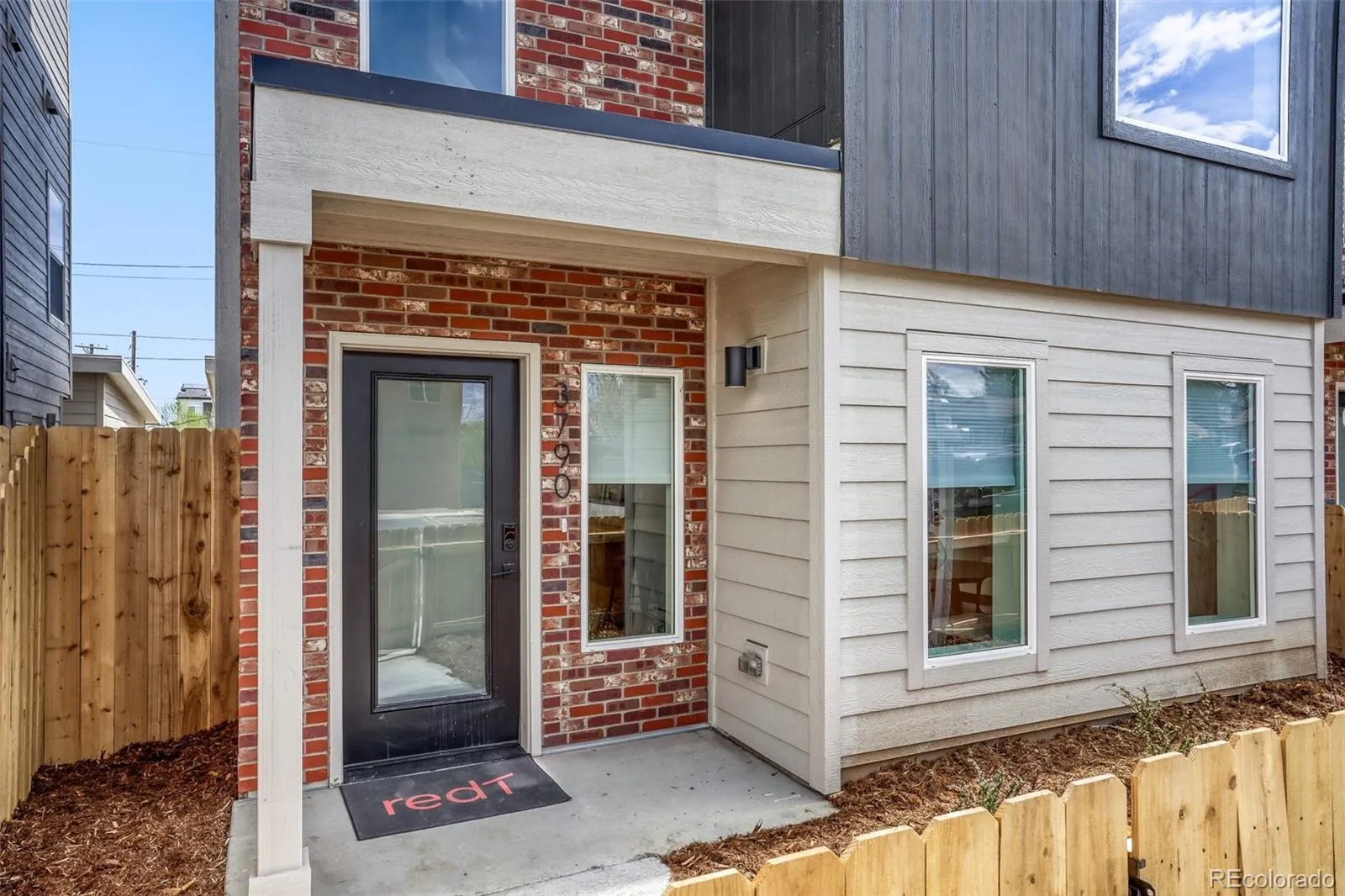 04092026214954 1600 2