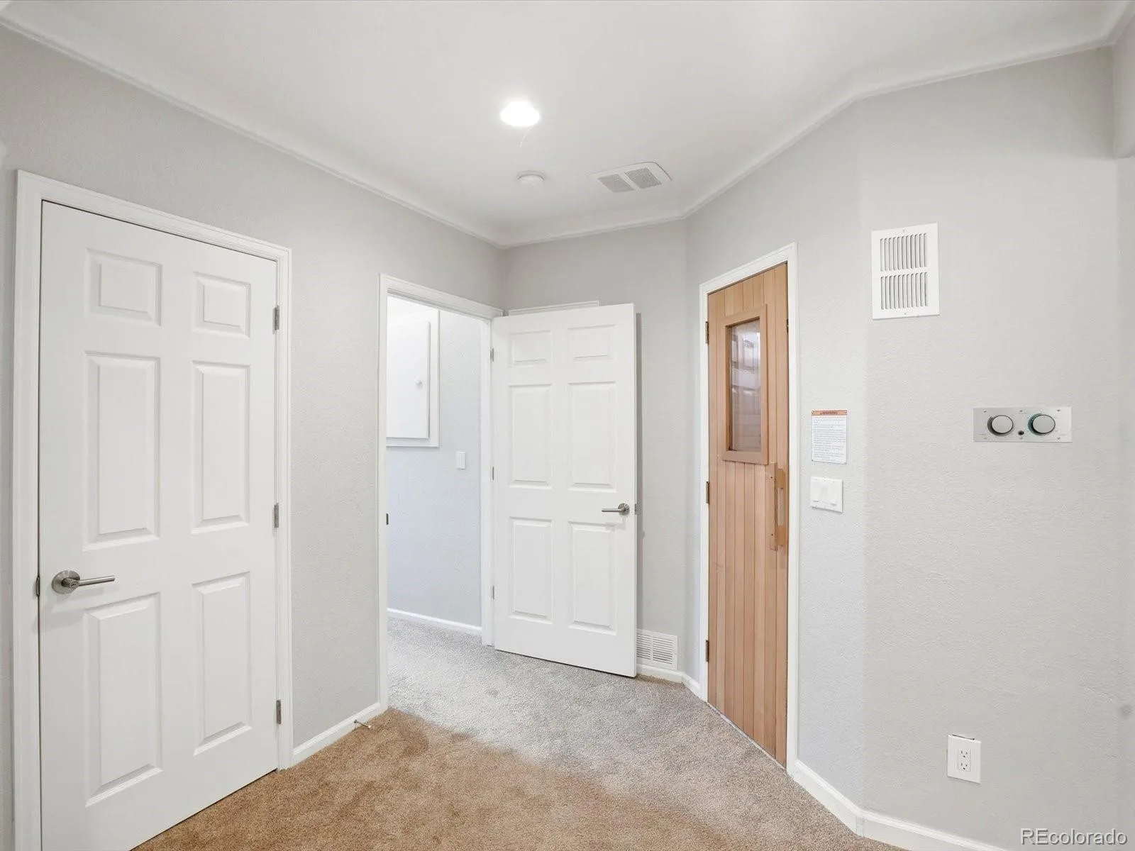 4603 Castle Circle Broomfield CO 80023 MLS #REC9490094 06062026161900 1600 34