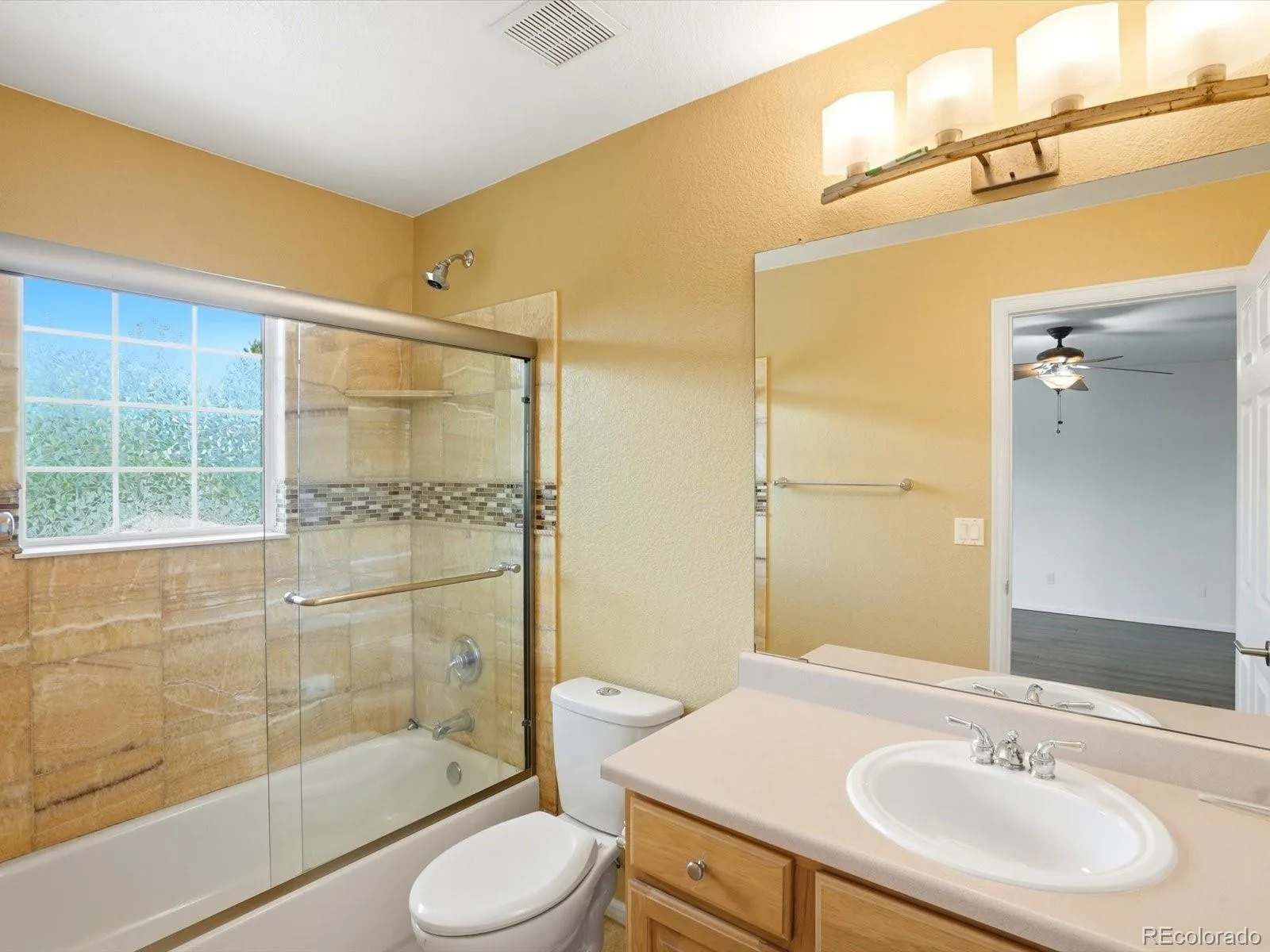 4603 Castle Circle Broomfield CO 80023 MLS #REC9490094 06062026161900 1600 38