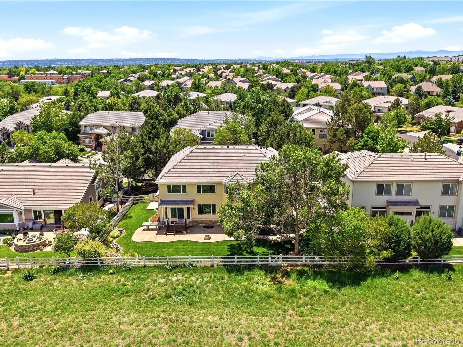 4603 Castle Circle Broomfield CO 80023 MLS #REC9490094 06062026161900 1600 44