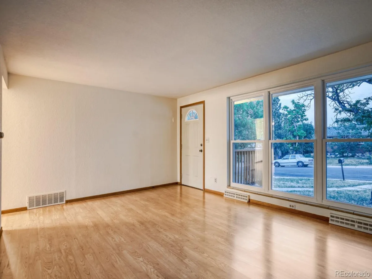 345 S Lee Street Lakewood CO 80226 | MLS #REC9490526 08082026224459 1200 6